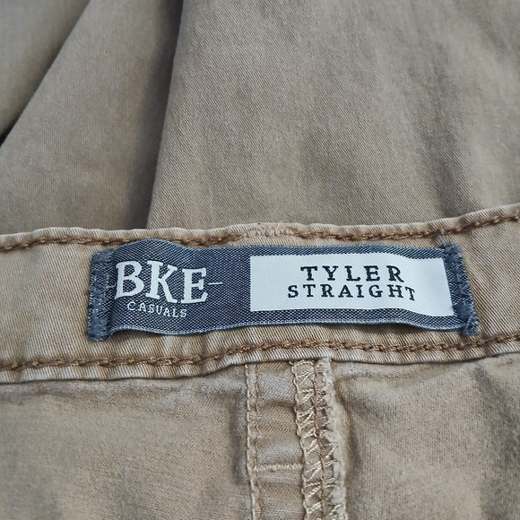 BKE Buckle Mens Tyler Casual Straight Leg Size 33L Color Tan - Picture 9 of 11